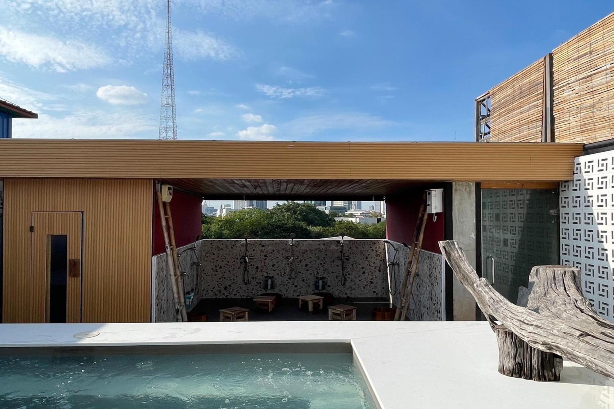 Blu Cabin Ari Stylish Gay Poshtel Bangkok Dış mekan fotoğraf