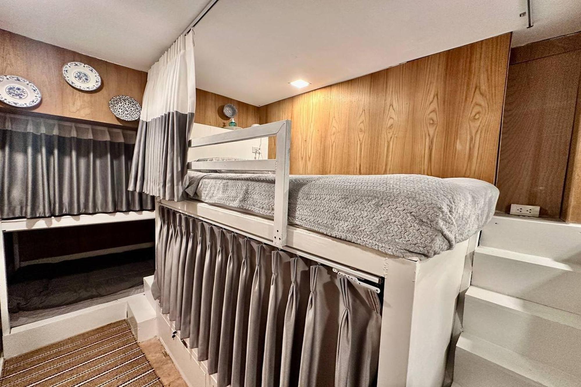 Blu Cabin Ari Stylish Gay Poshtel Bangkok Dış mekan fotoğraf