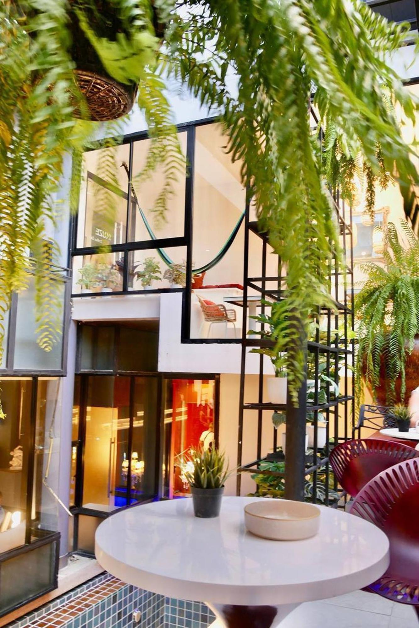 Blu Cabin Ari Stylish Gay Poshtel Bangkok Dış mekan fotoğraf