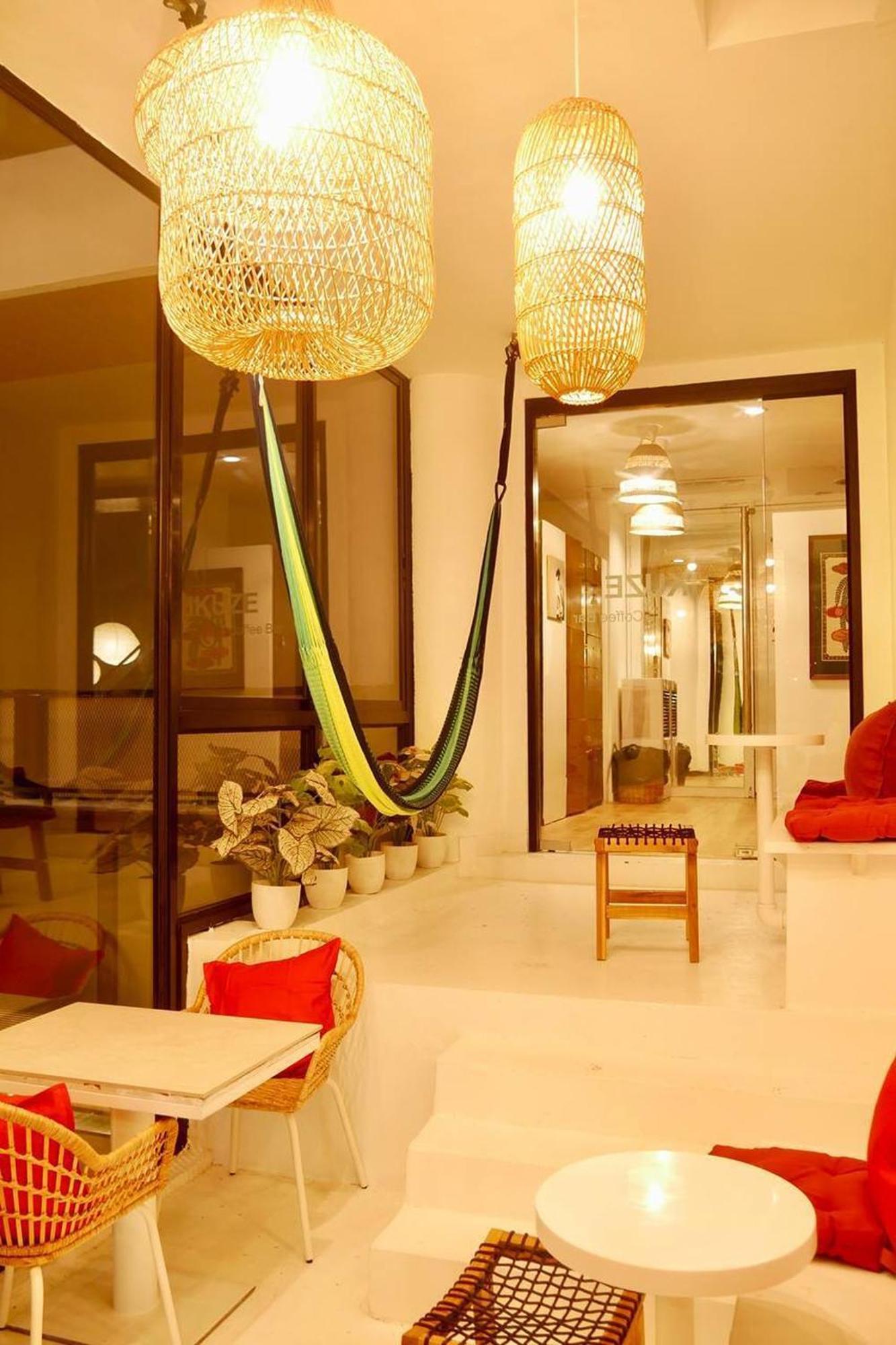 Blu Cabin Ari Stylish Gay Poshtel Bangkok Dış mekan fotoğraf
