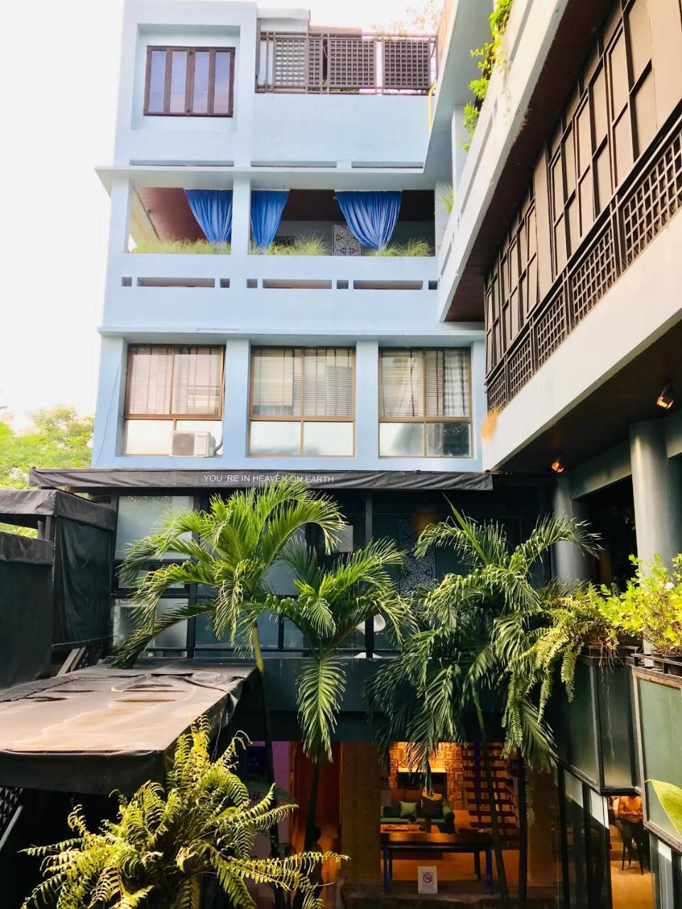Blu Cabin Ari Stylish Gay Poshtel Bangkok Dış mekan fotoğraf
