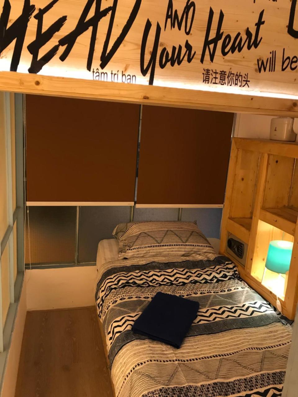 Blu Cabin Ari Stylish Gay Poshtel Bangkok Dış mekan fotoğraf