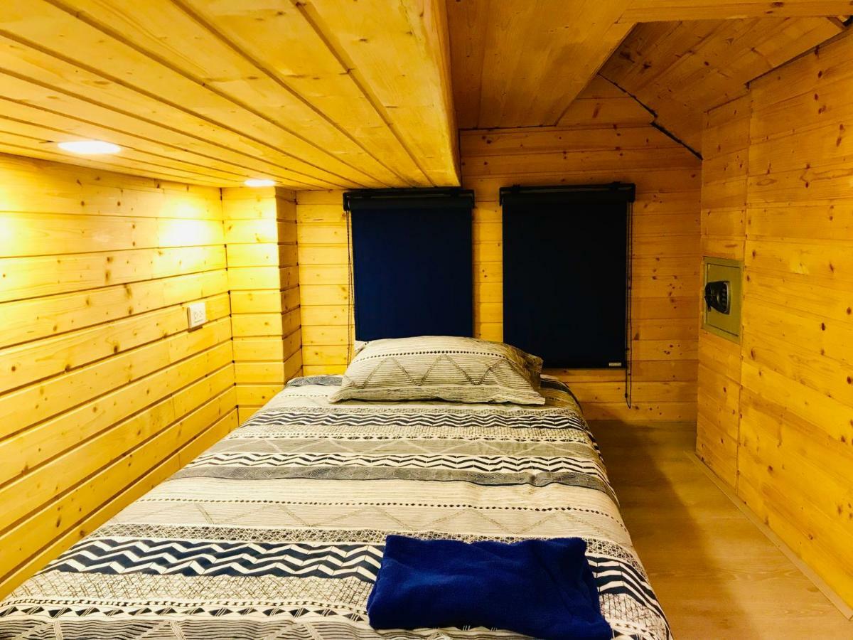 Blu Cabin Ari Stylish Gay Poshtel Bangkok Dış mekan fotoğraf